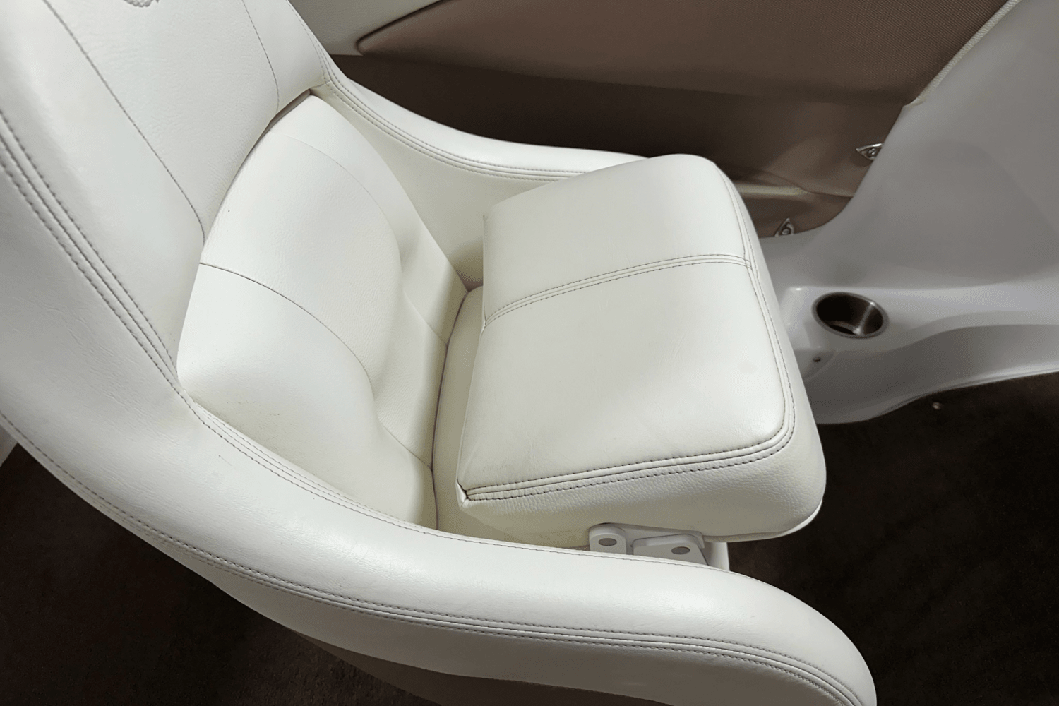 2008 Cobalt 202 Image Thumbnail #35