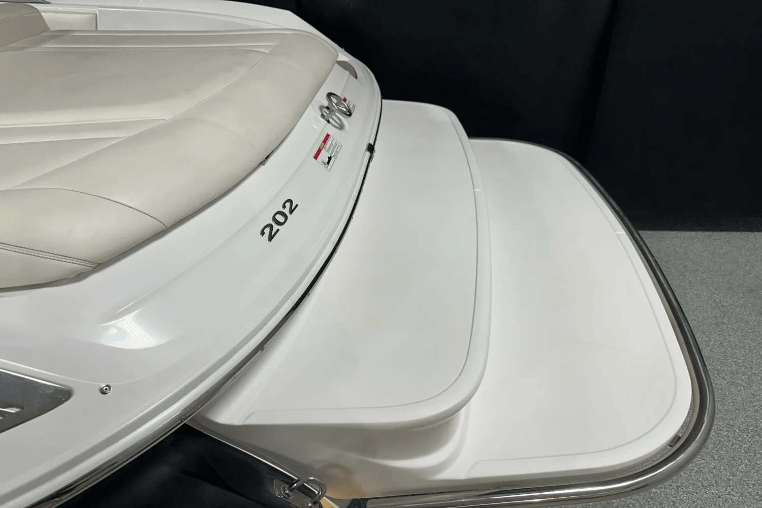 2008 Cobalt 202 Image Thumbnail #7