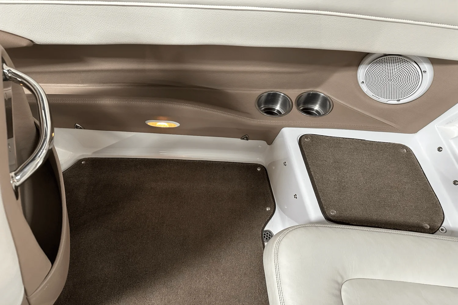 2008 Cobalt 202 Image Thumbnail #25