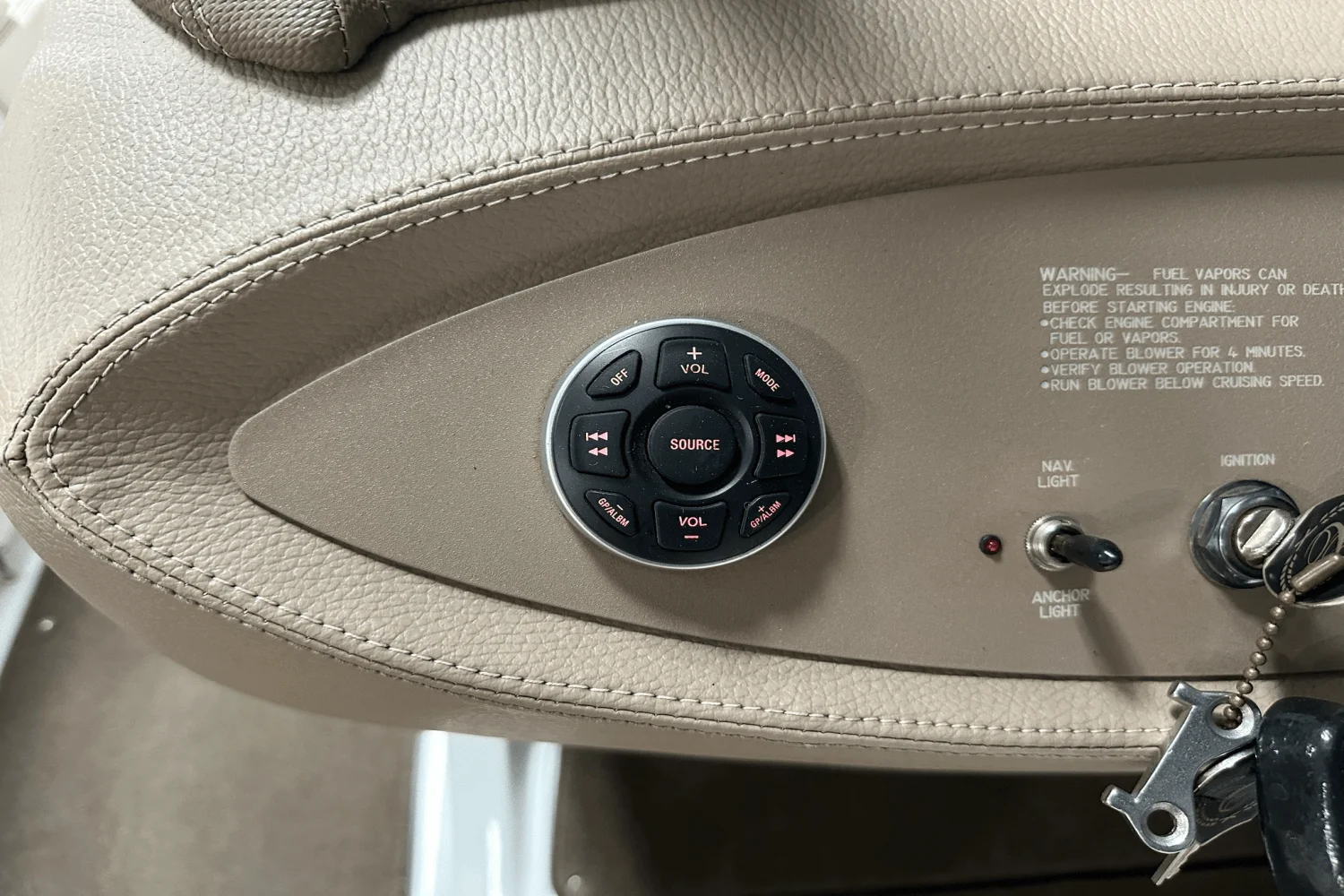 2008 Cobalt 202 Image Thumbnail #49