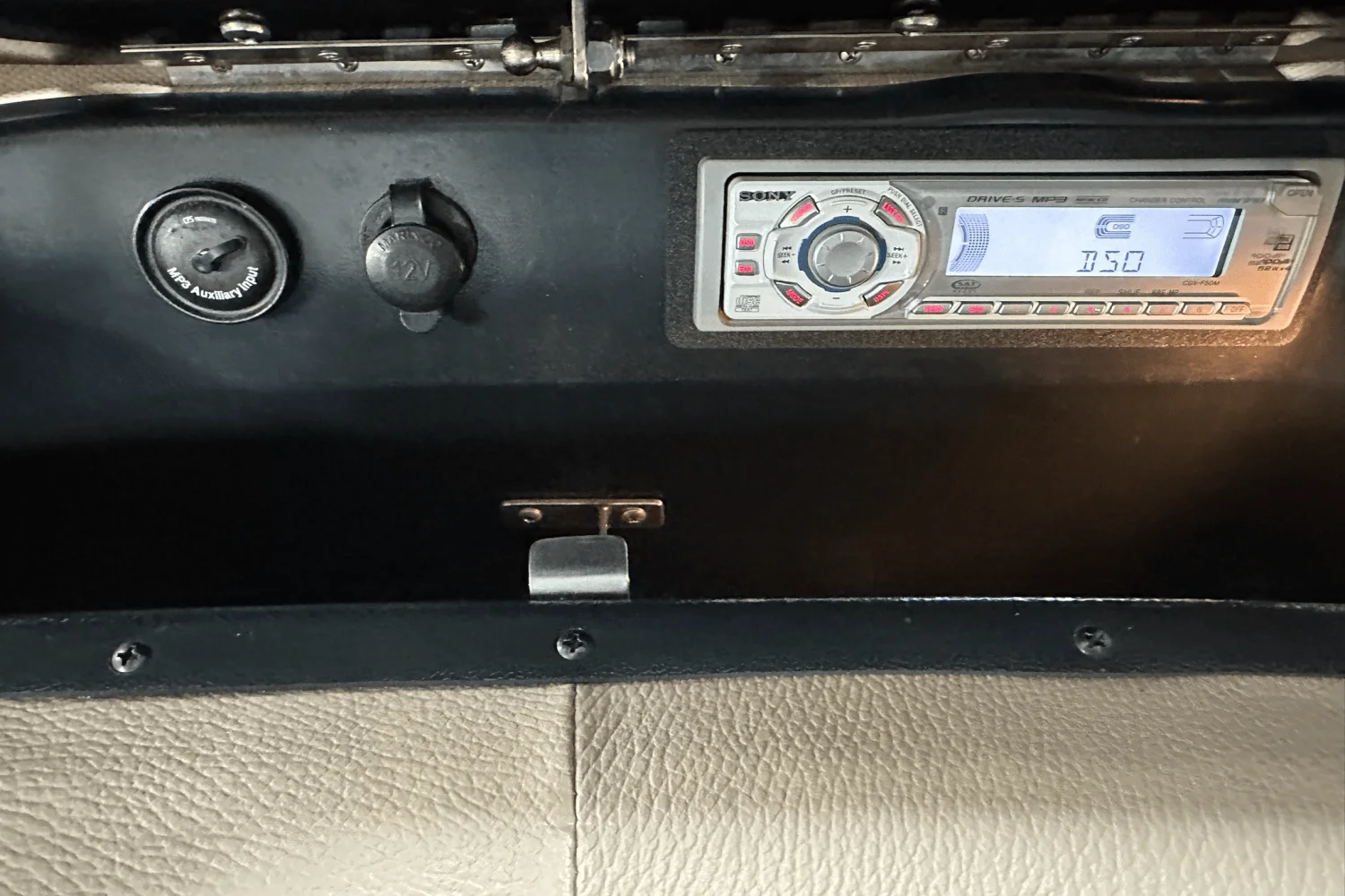 2008 Cobalt 202 Image Thumbnail #38