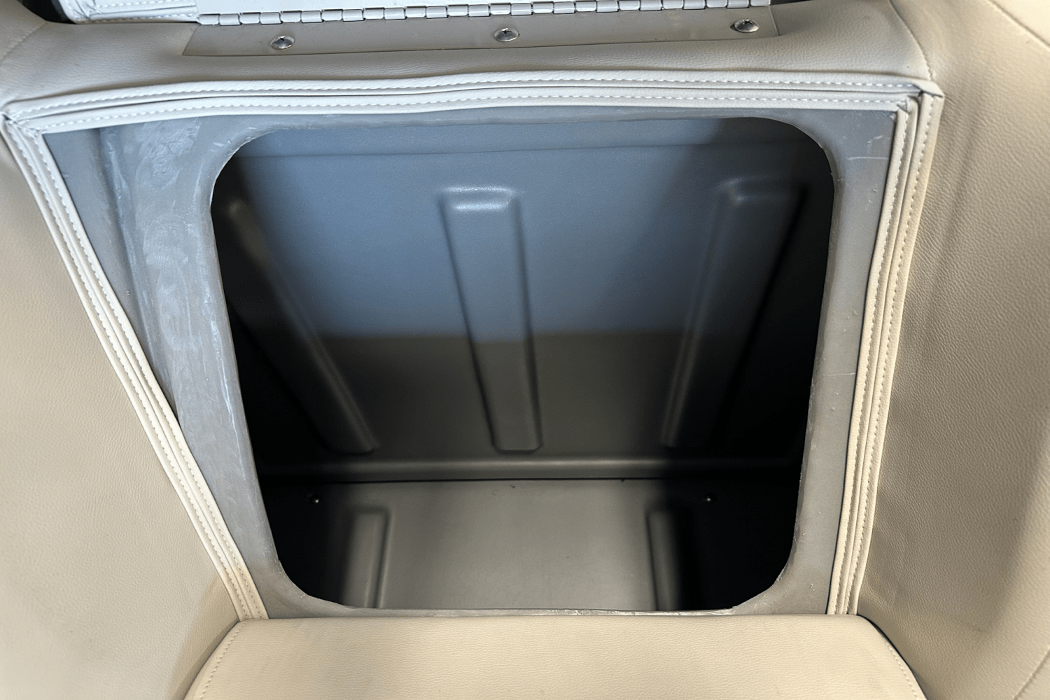 2022 Sylvan 822 LZ SE Image Thumbnail #13