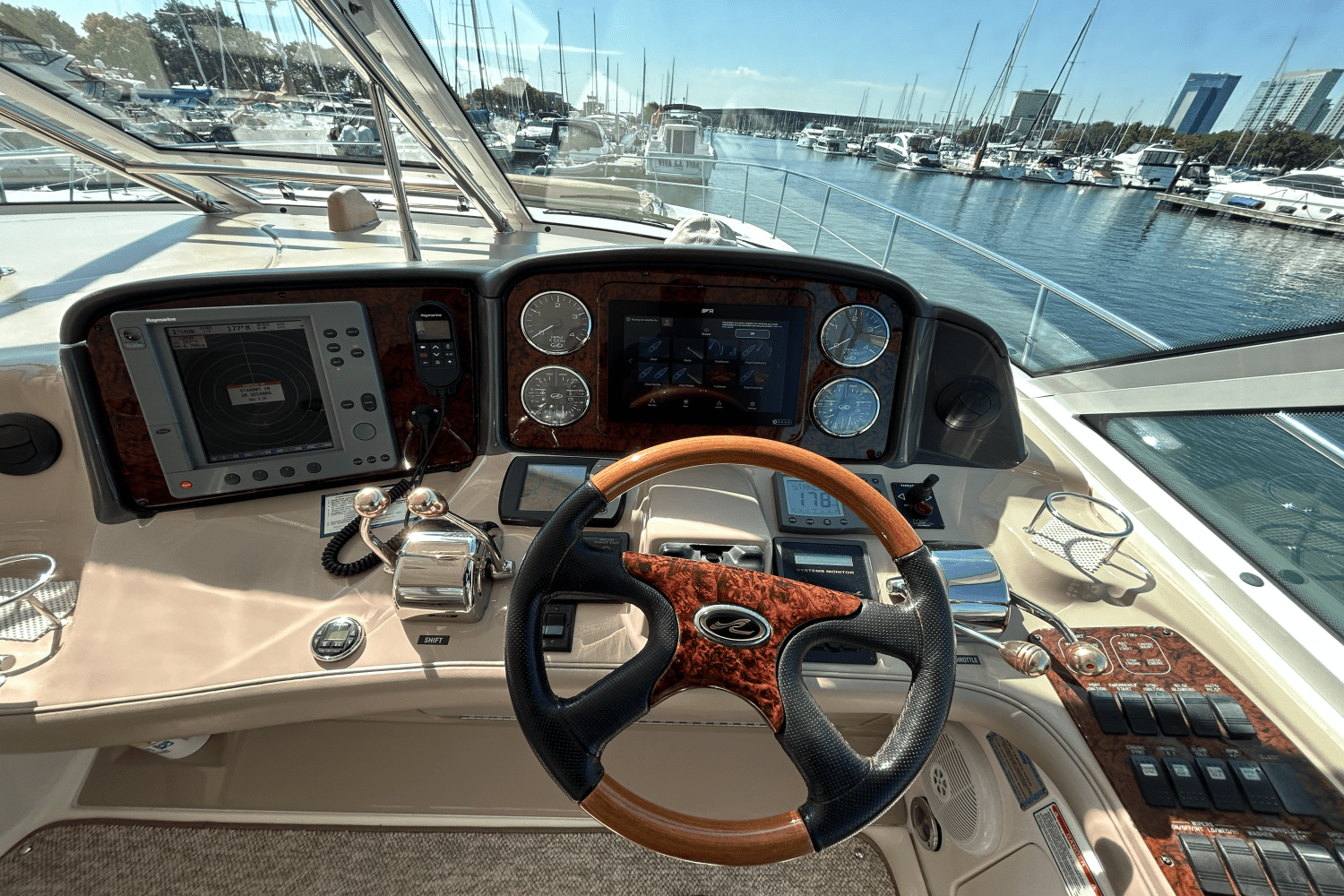 2003 Sea Ray 50 SUNDANCER Image Thumbnail #9