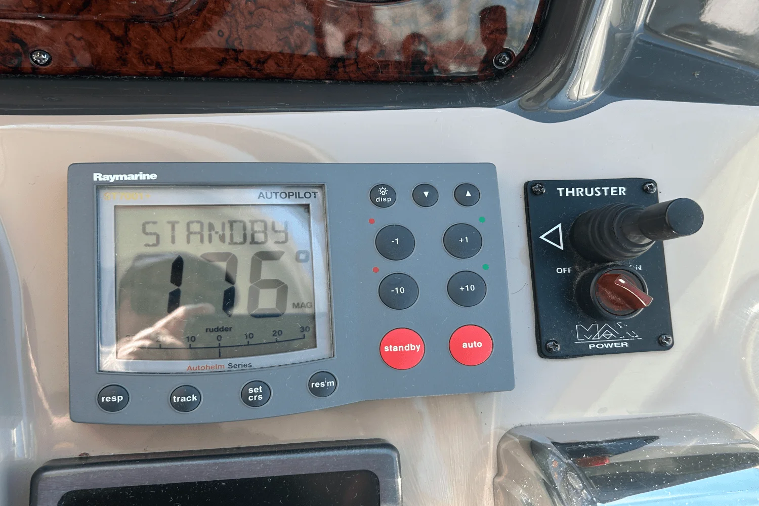 2003 Sea Ray 50 SUNDANCER Image Thumbnail #11