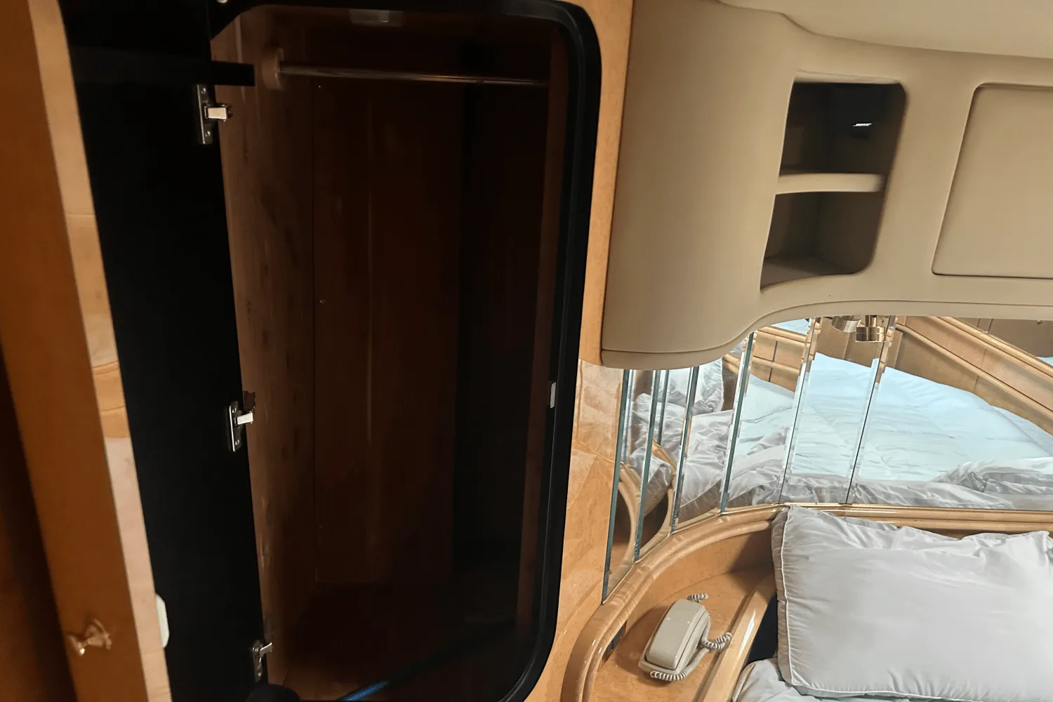 1998 Sea Ray 540 SUNDANCER Image Thumbnail #59