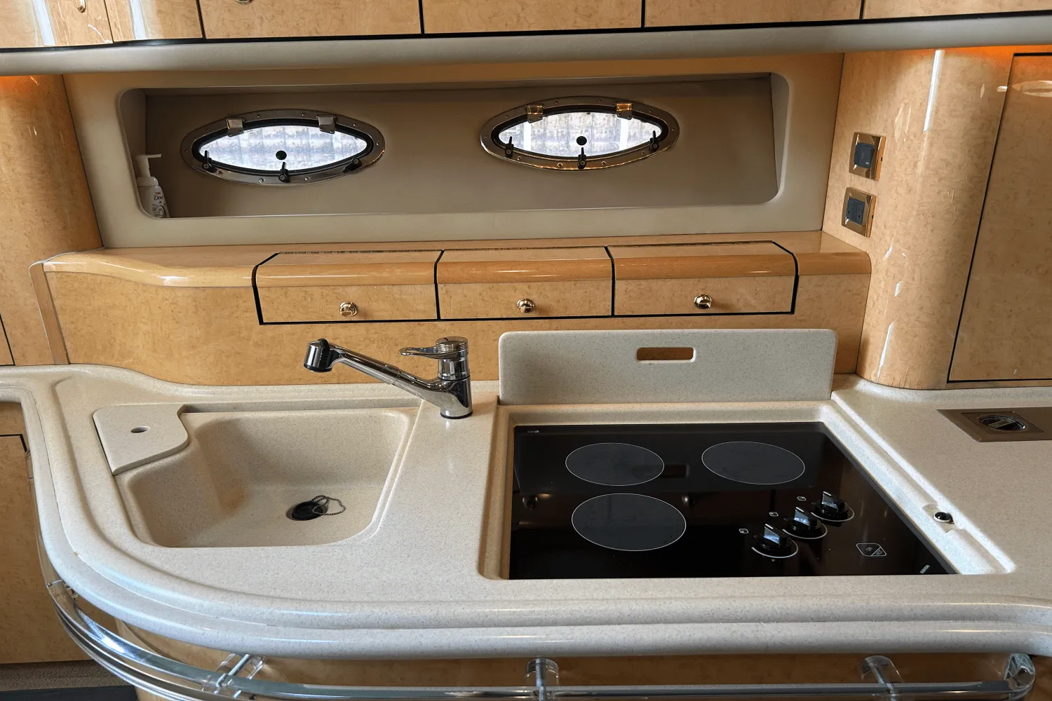 1998 Sea Ray 540 SUNDANCER Image Thumbnail #47