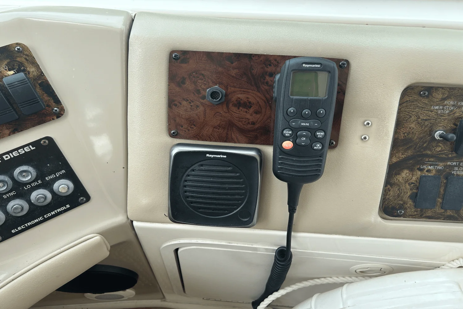 1998 Sea Ray 540 SUNDANCER Image Thumbnail #34