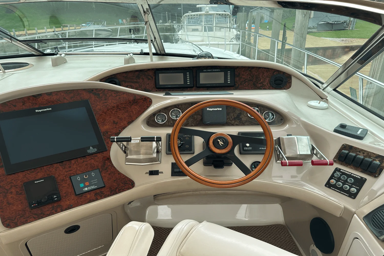 1998 Sea Ray 540 SUNDANCER Image Thumbnail #24