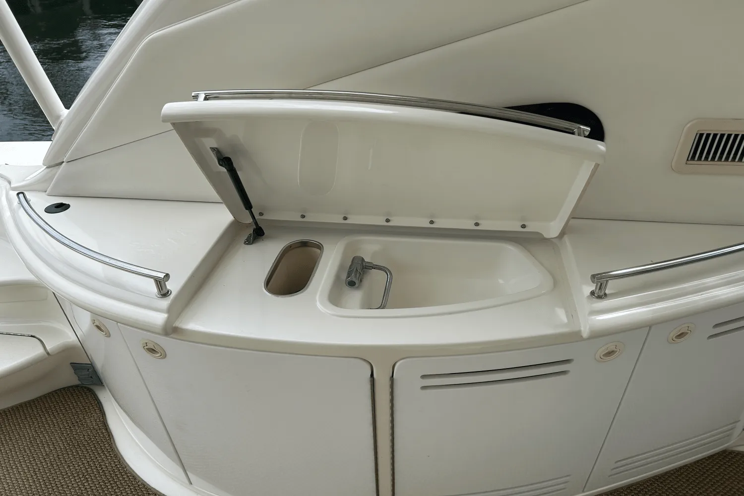1998 Sea Ray 540 SUNDANCER Image Thumbnail #38