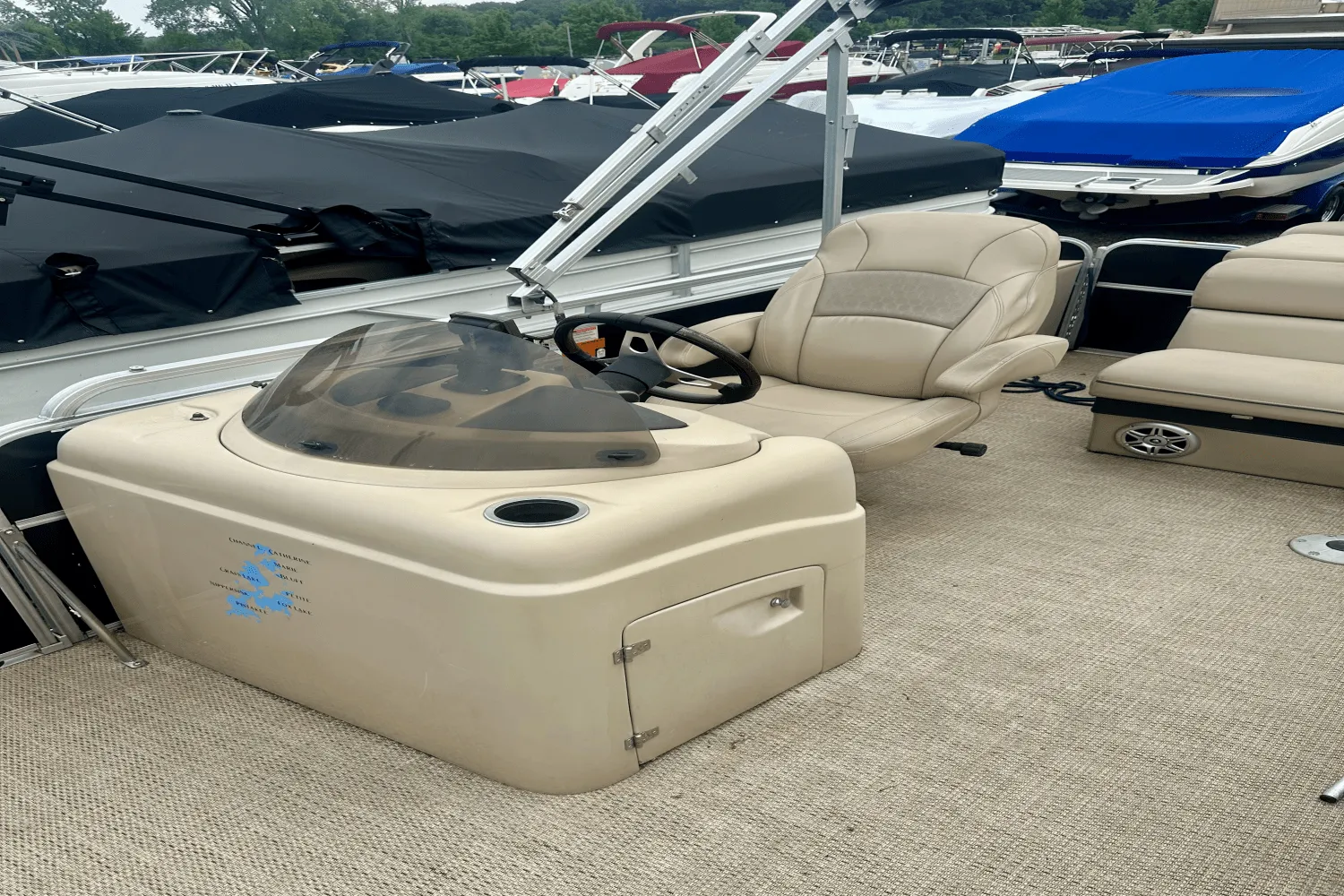 2015 South Bay 524 CR Image Thumbnail #9