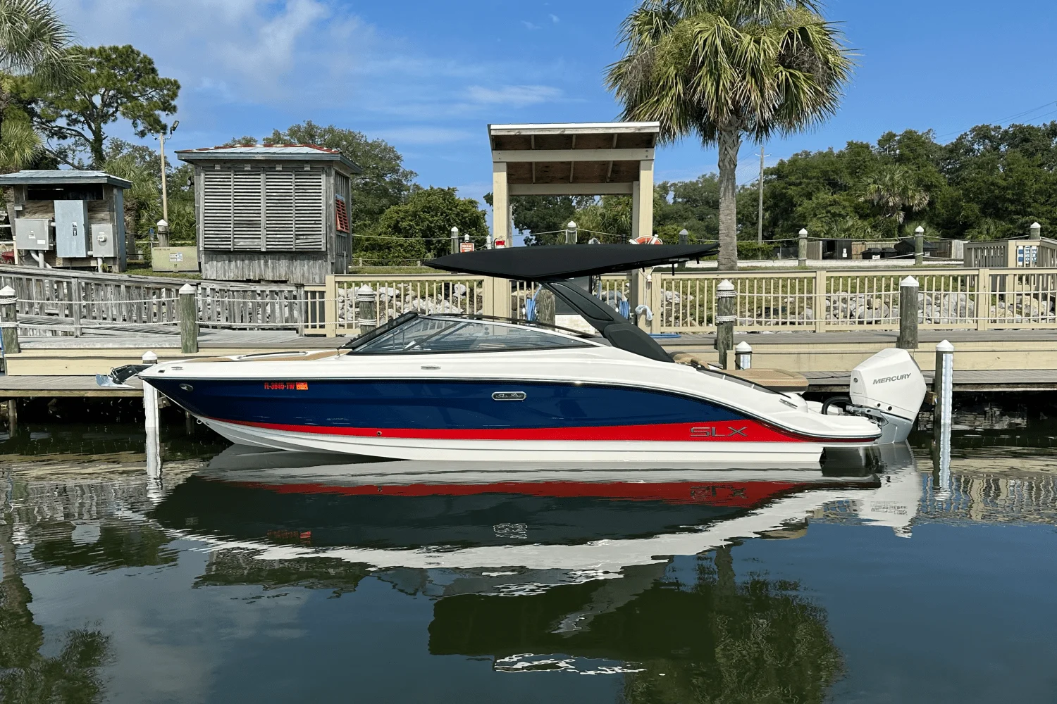 2024 Sea Ray SLX 260 Outboard Image Thumbnail #4