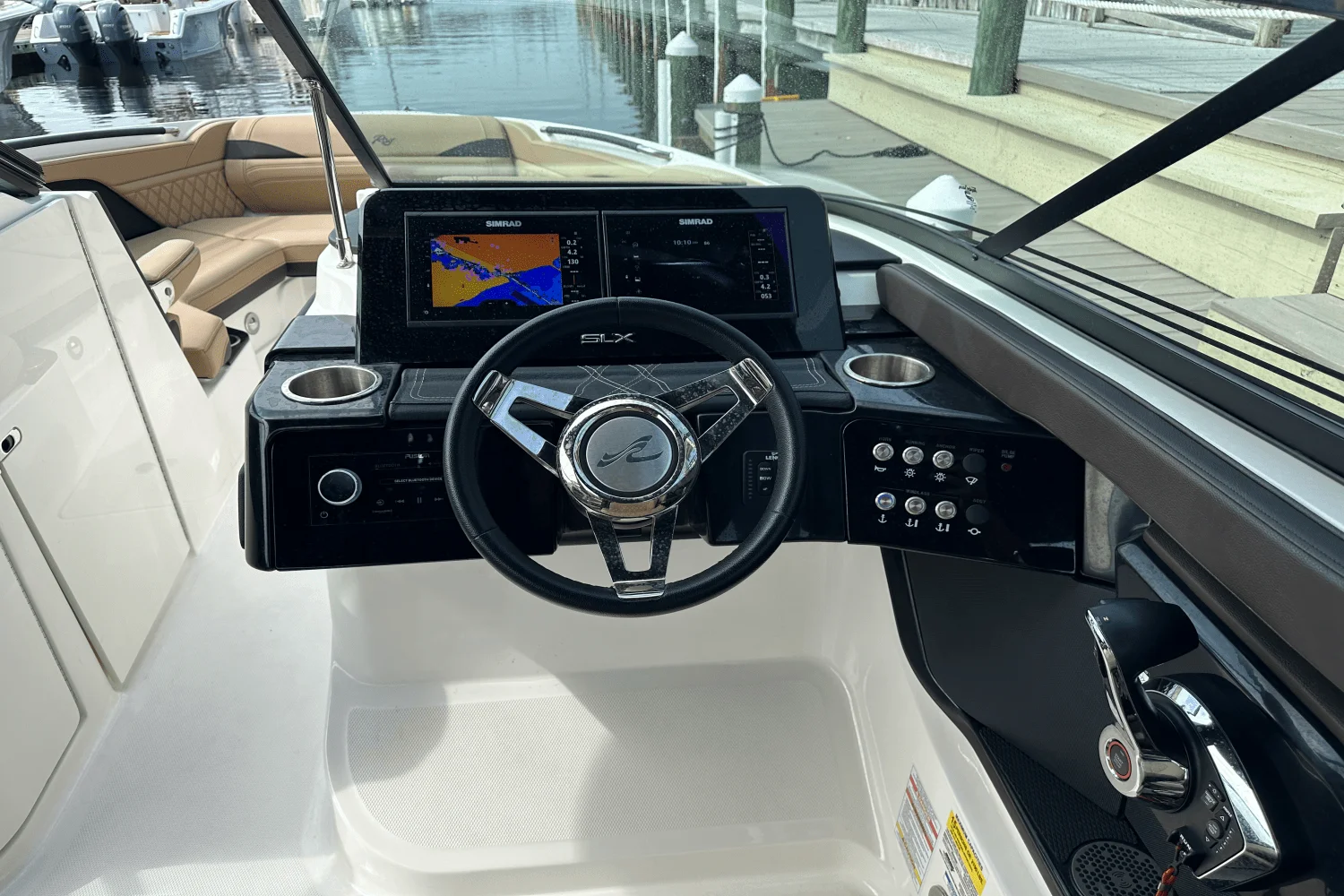 2024 Sea Ray SLX 260 Outboard Image Thumbnail #29