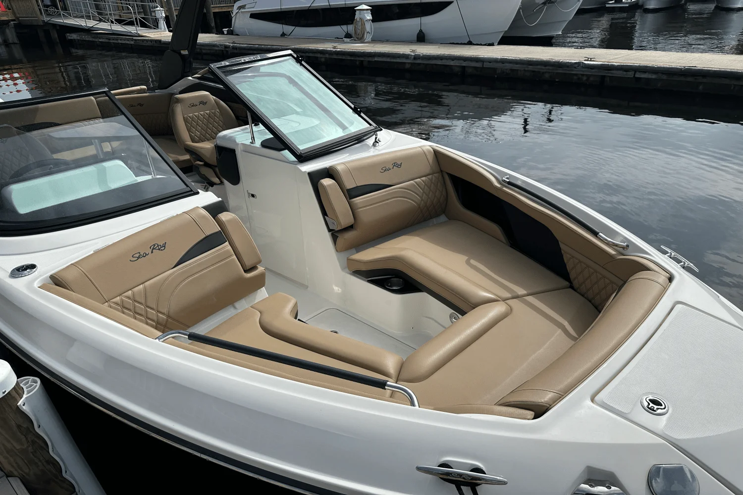 2024 Sea Ray SLX 260 Outboard Image Thumbnail #11