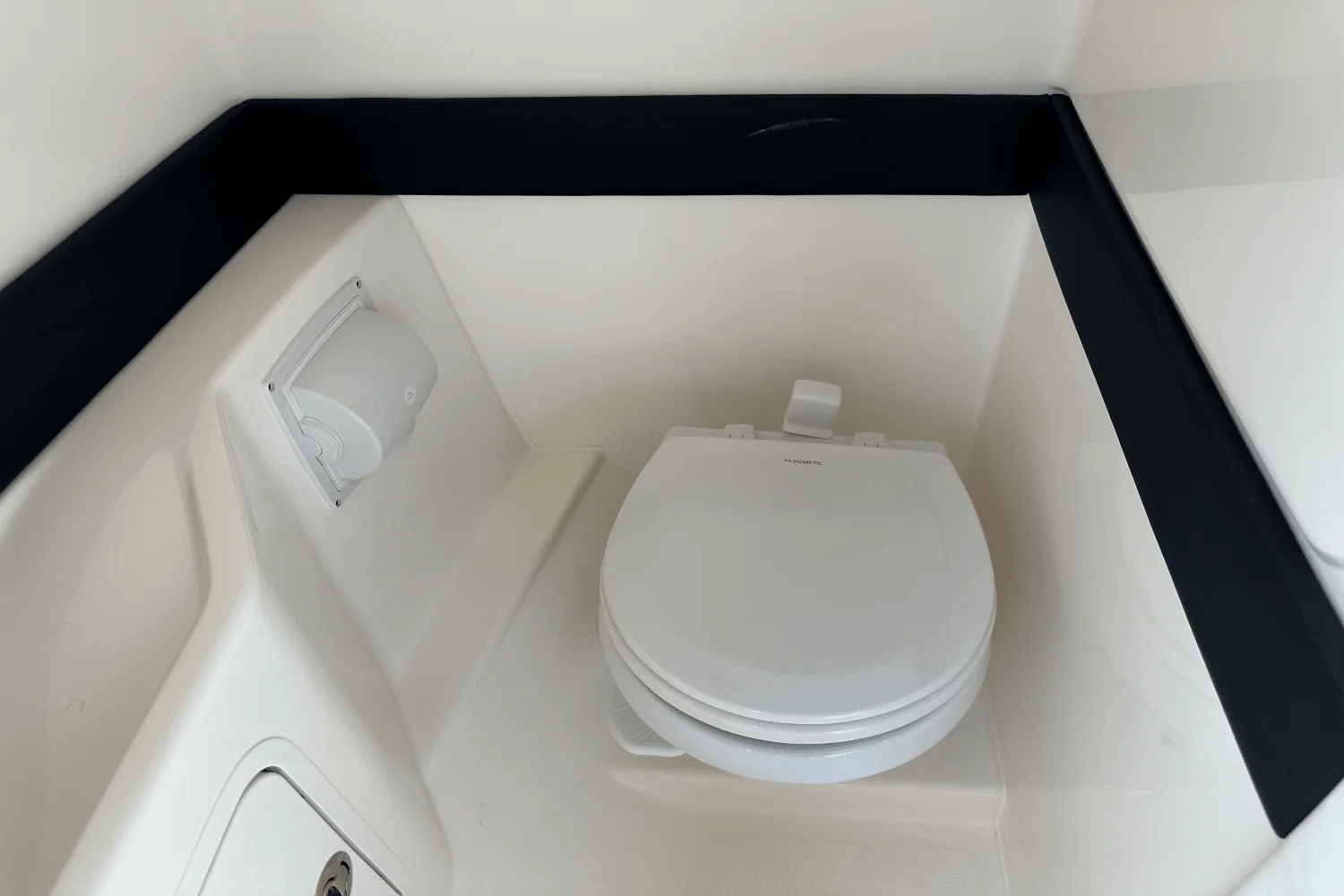 2024 Sea Ray SLX 260 Outboard Image Thumbnail #43