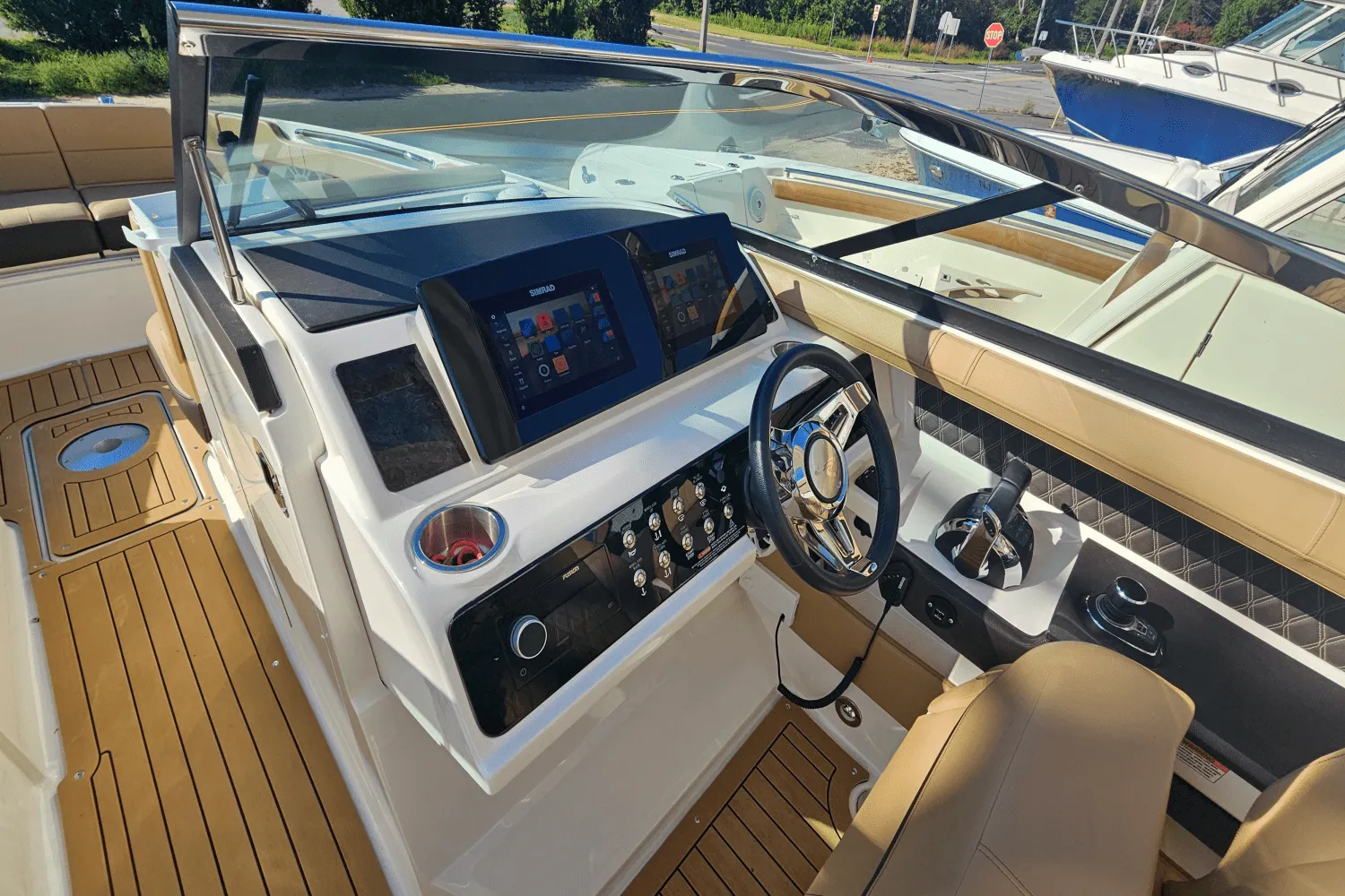 2019 Sea Ray 310 SLX Image Thumbnail #30