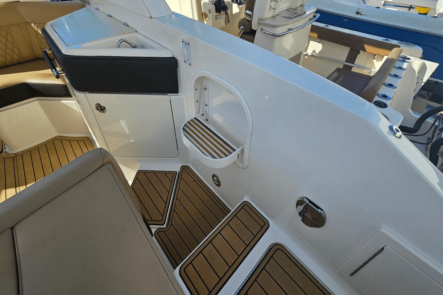 2019 Sea Ray 310 SLX Image Thumbnail #12
