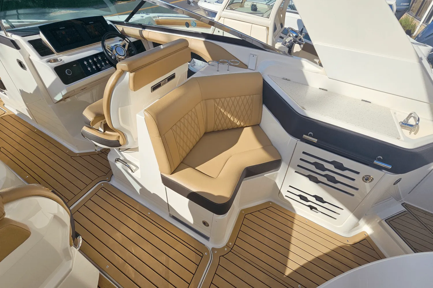 2019 Sea Ray 310 SLX Image Thumbnail #19