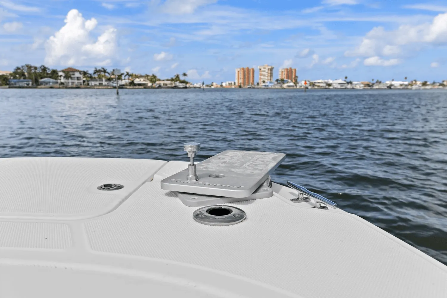 2018 Boston Whaler 270 DAUNTLESS Image Thumbnail #34