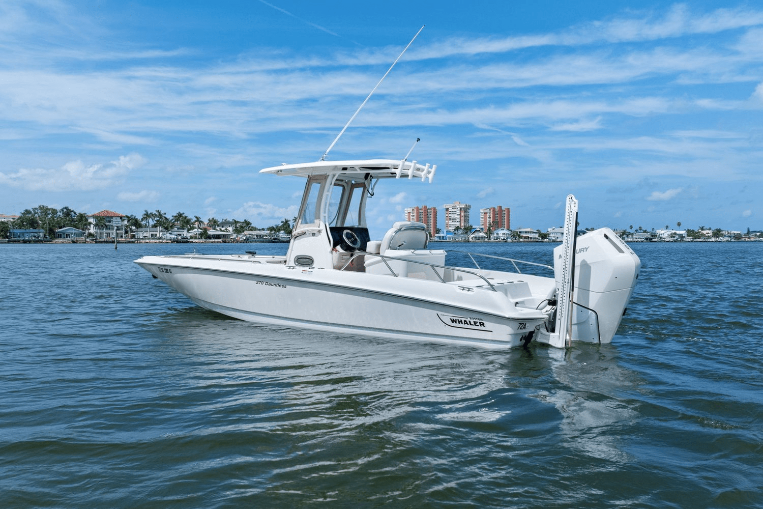 2018 Boston Whaler 270 DAUNTLESS Image Thumbnail #12