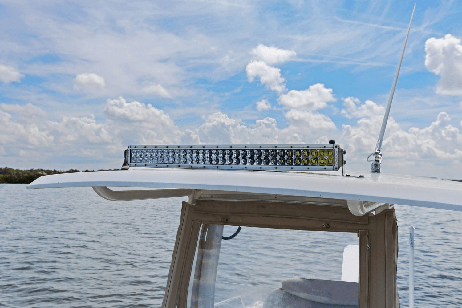 2018 Boston Whaler 270 DAUNTLESS Image Thumbnail #37