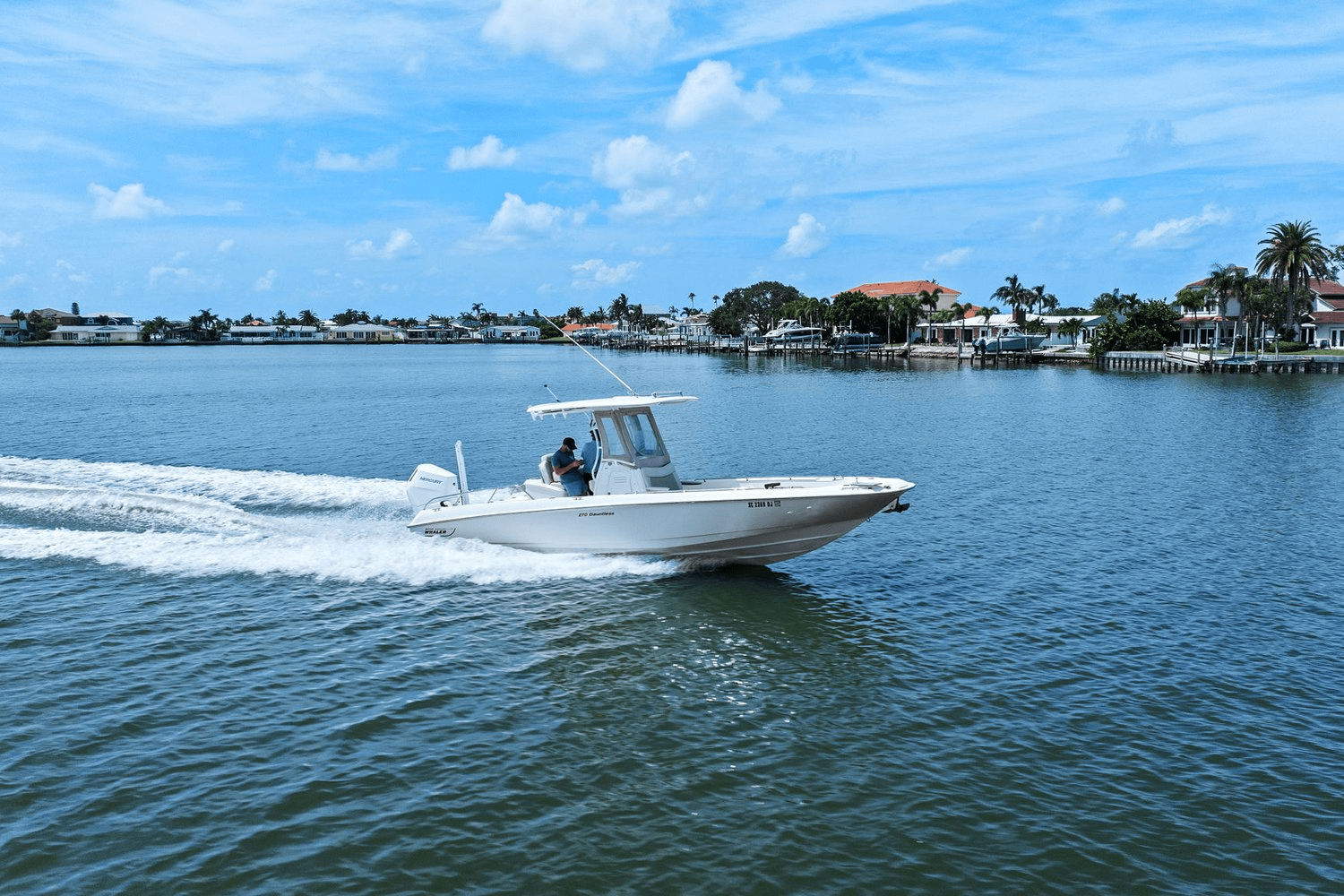 2018 Boston Whaler 270 DAUNTLESS Image Thumbnail #27