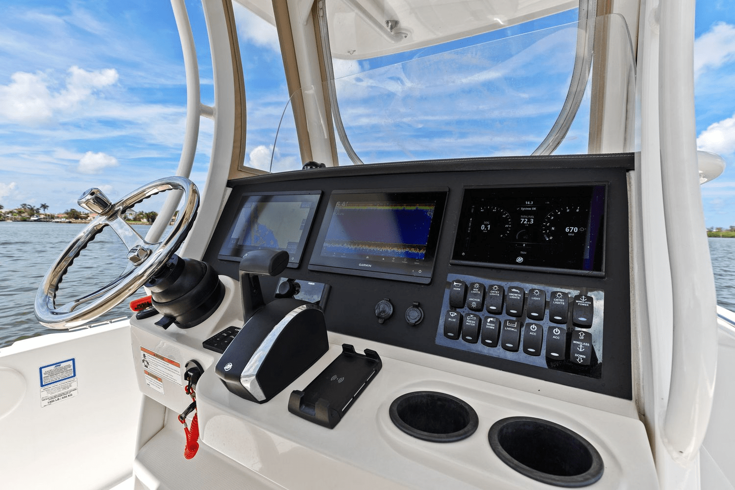 2018 Boston Whaler 270 DAUNTLESS Image Thumbnail #44