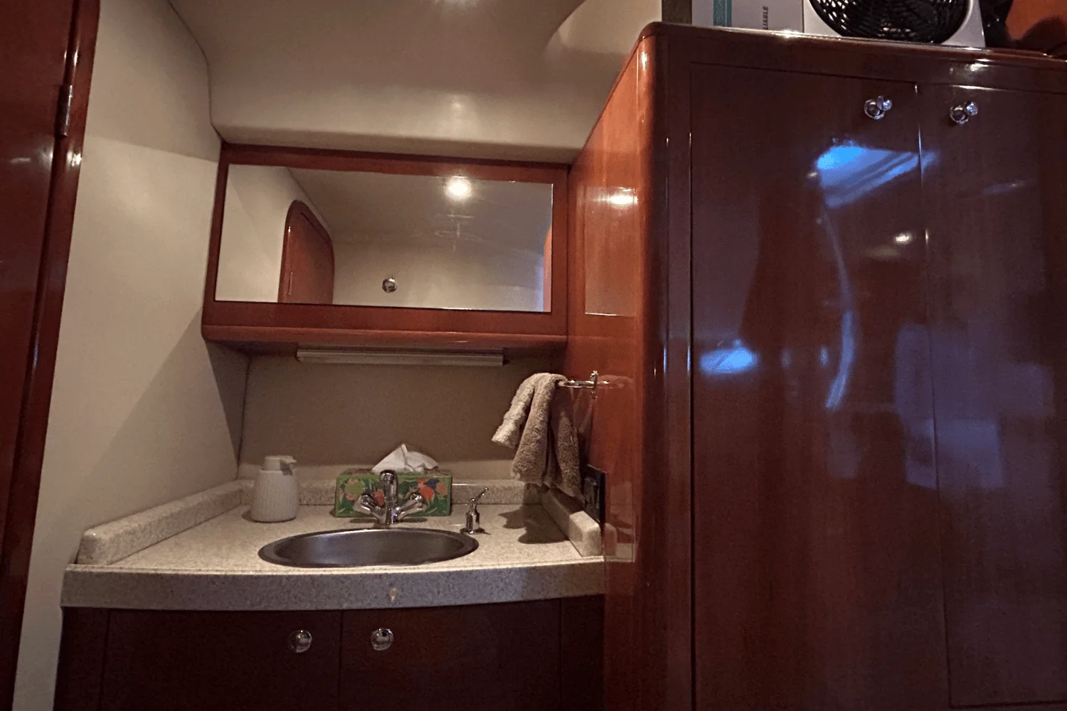 2005 Regal COMMODORE 4260 Image Thumbnail #29