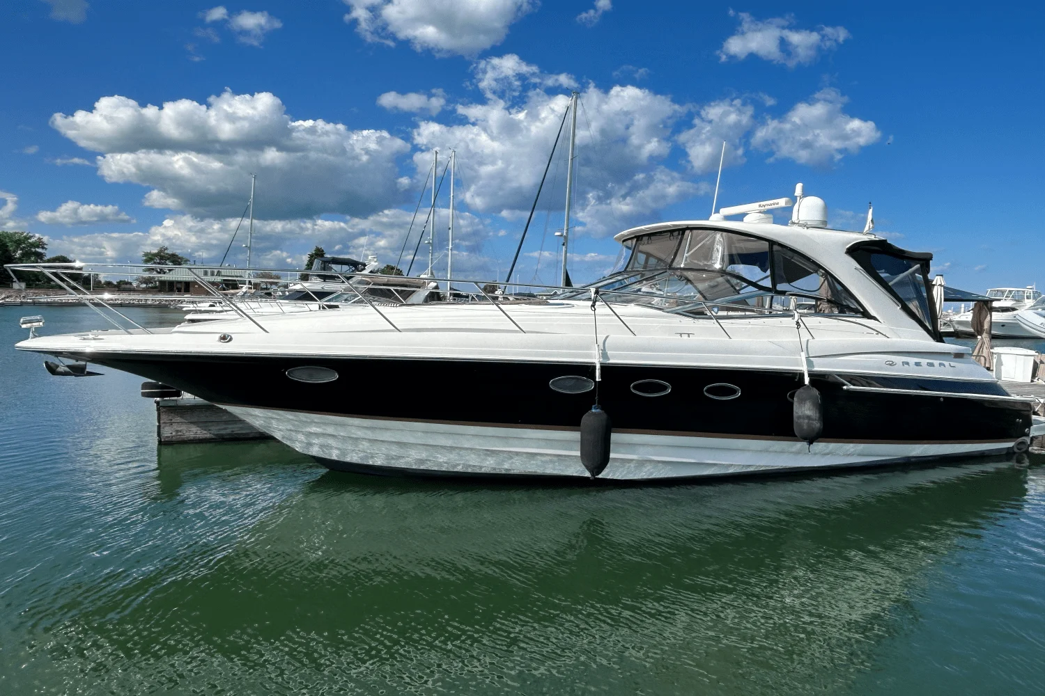 2005 Regal COMMODORE 4260 Image Thumbnail #3