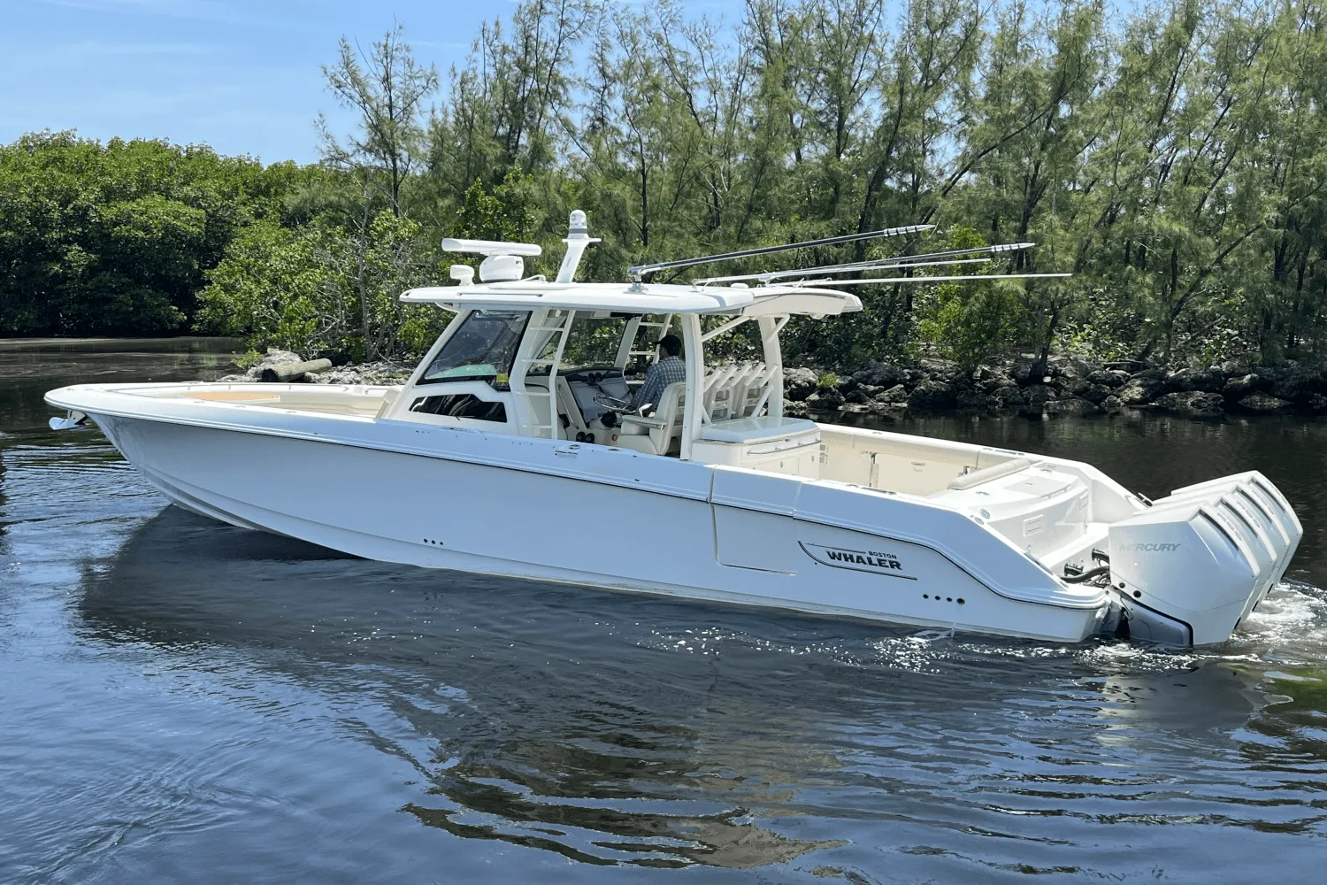 2021 Boston Whaler 380 OUTRAGE Image Thumbnail #0