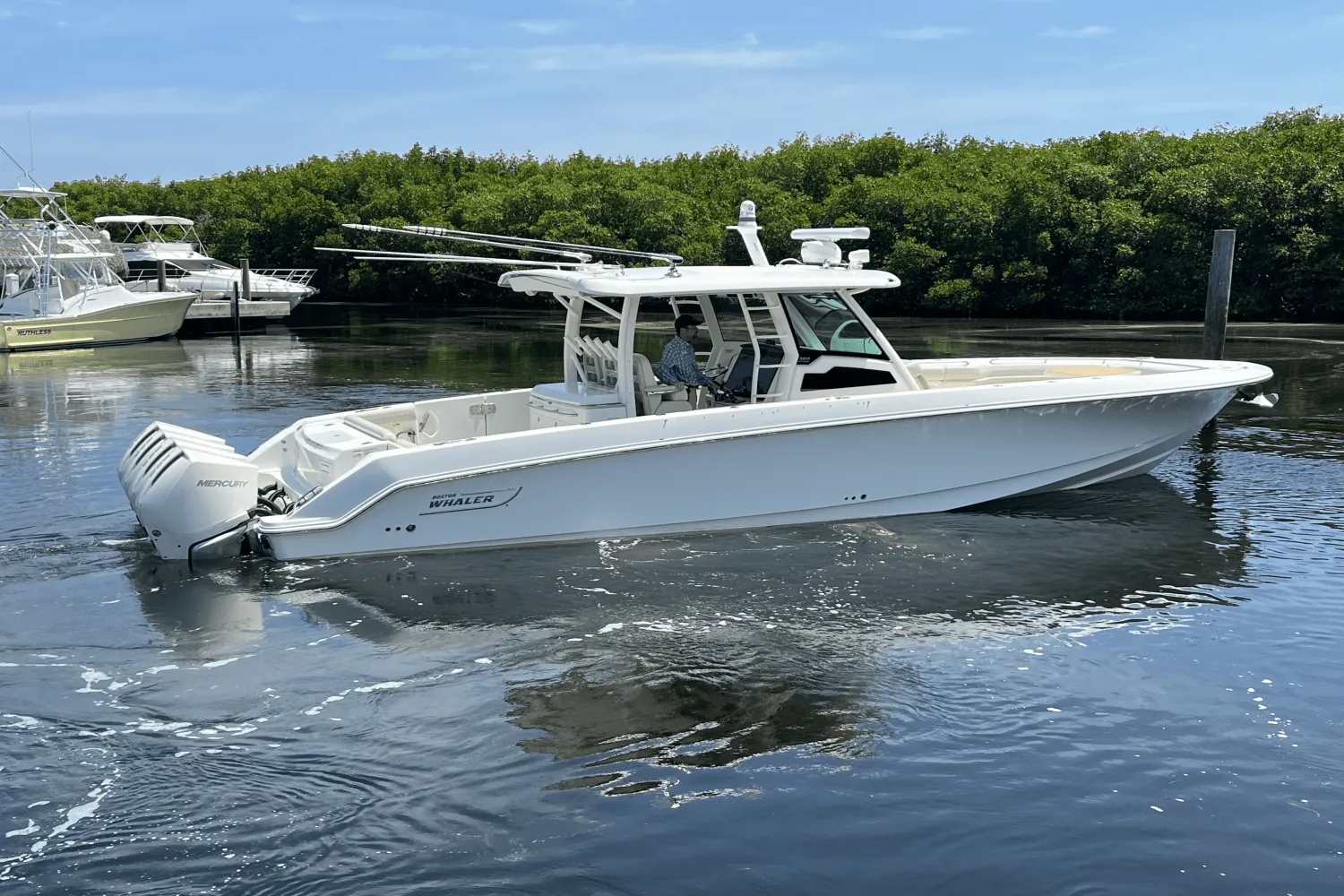 2021 Boston Whaler 380 OUTRAGE Image Thumbnail #2