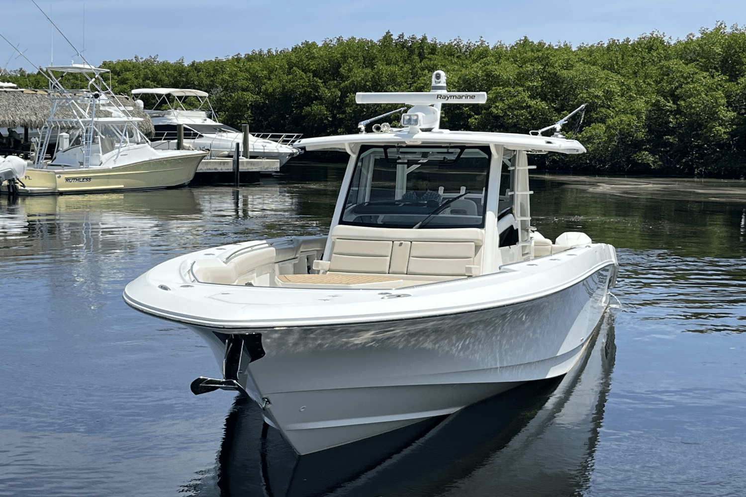 2021 Boston Whaler 380 OUTRAGE Image Thumbnail #3