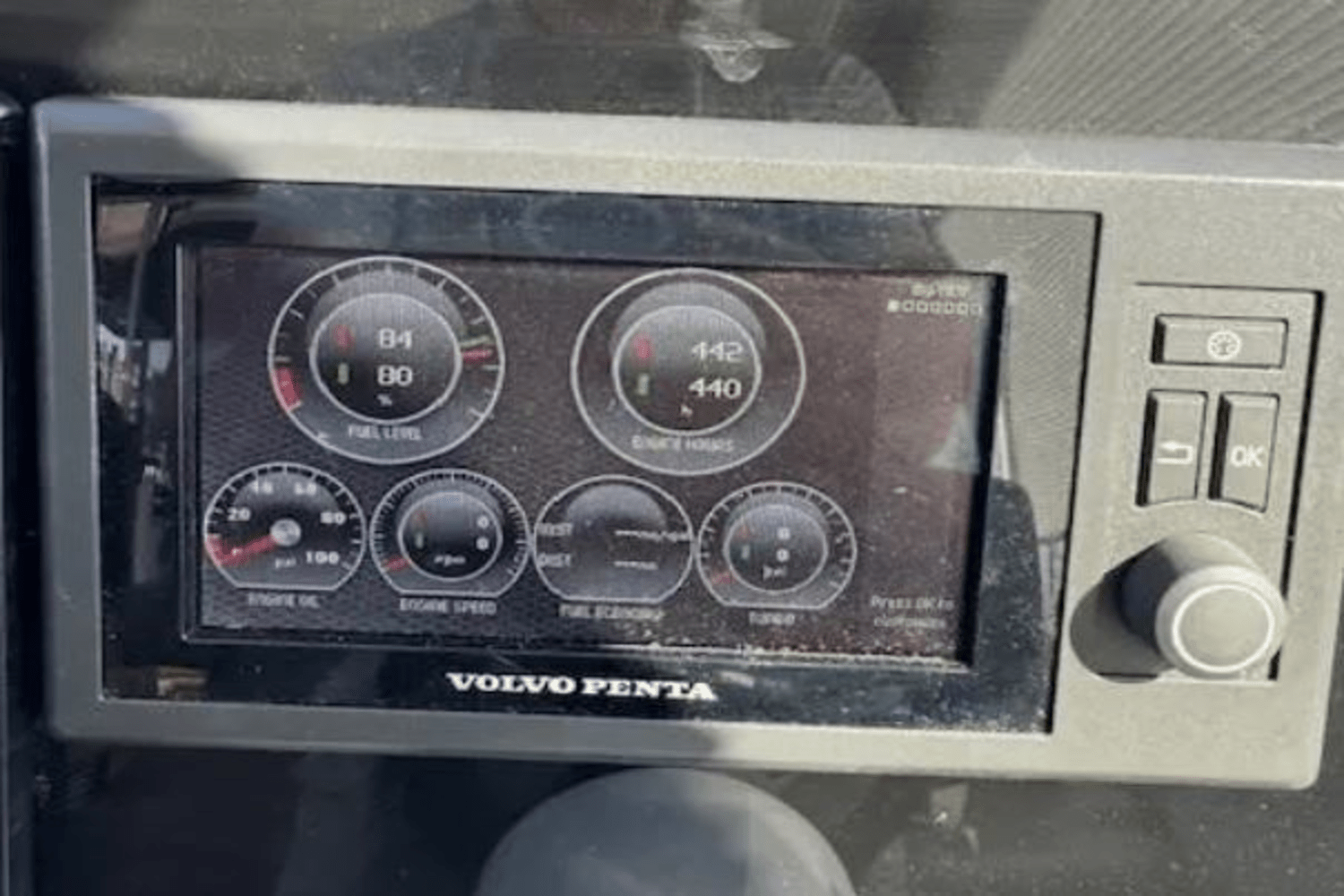 2015 Cruisers Yachts 41 CANTIUS Image Thumbnail #6