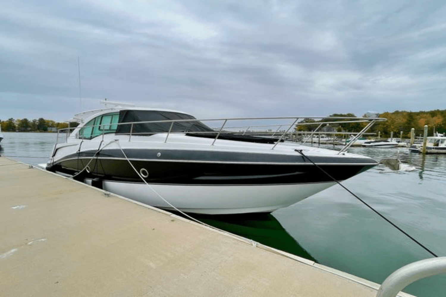 2015 Cruisers Yachts 41 CANTIUS Image Thumbnail #15