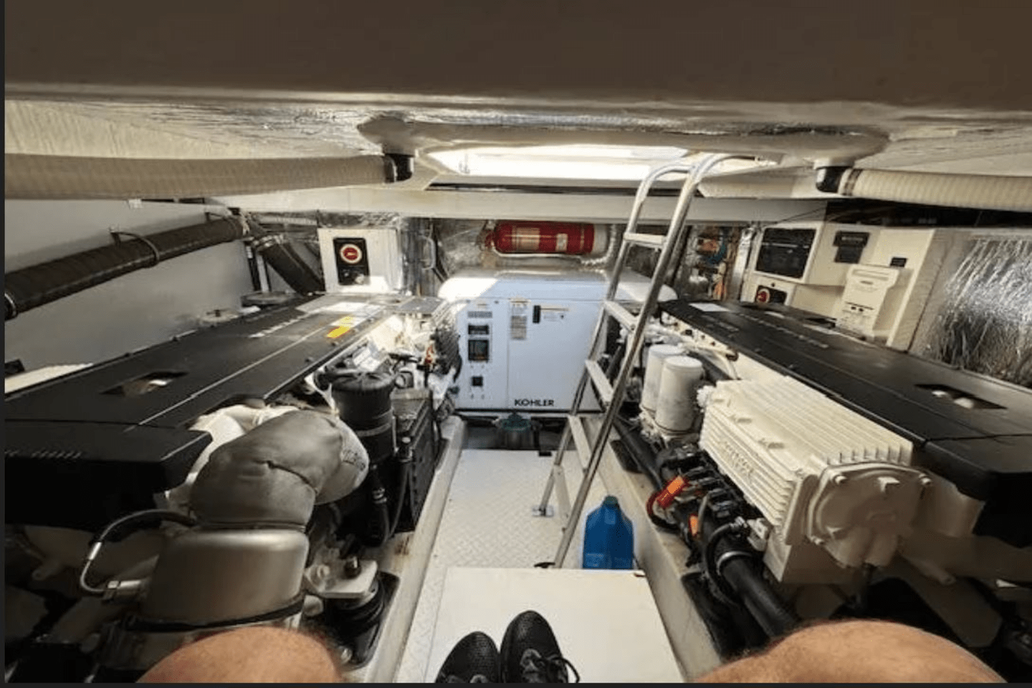 2015 Cruisers Yachts 41 CANTIUS Image Thumbnail #14