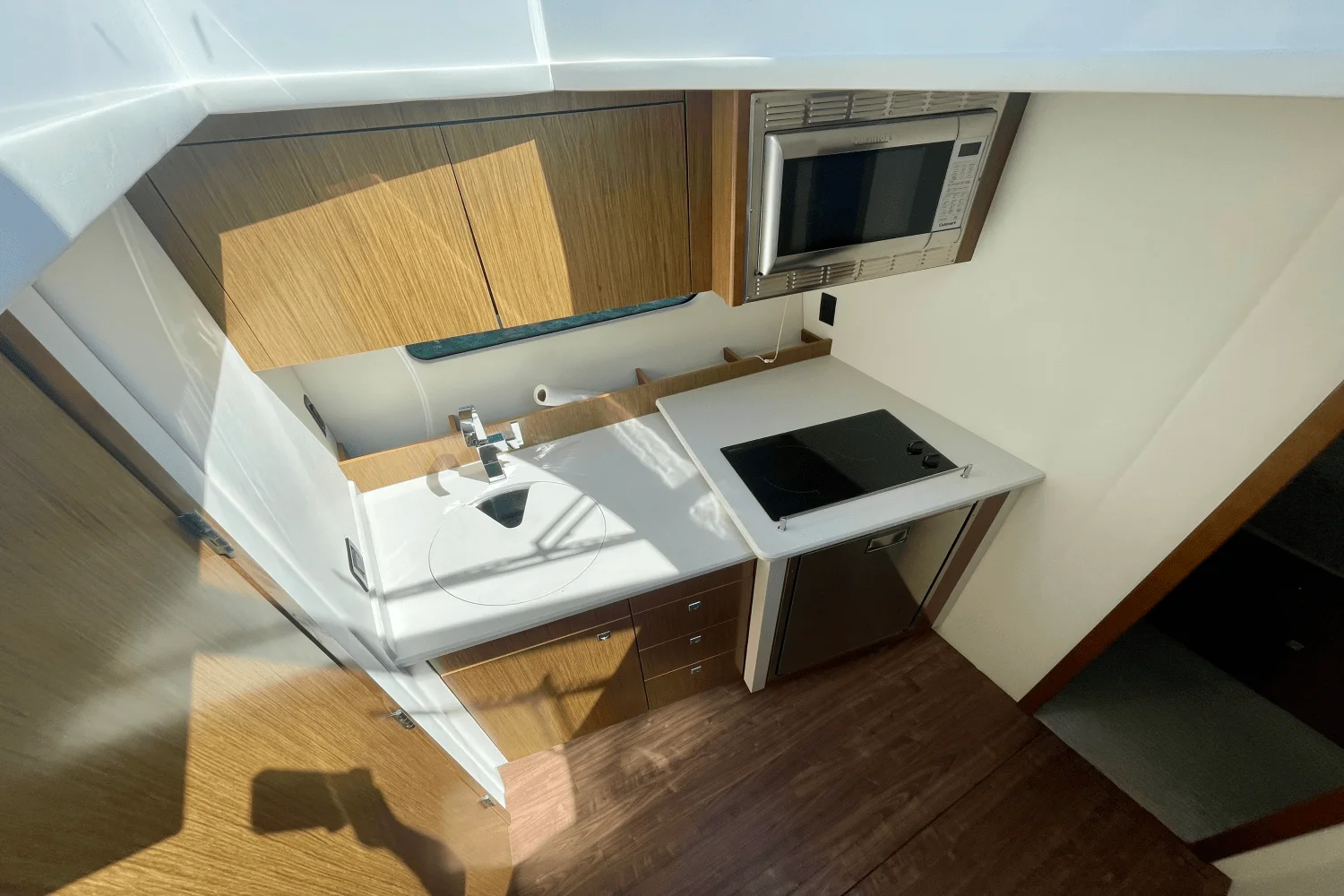 2015 Cruisers Yachts 41 CANTIUS Image Thumbnail #21