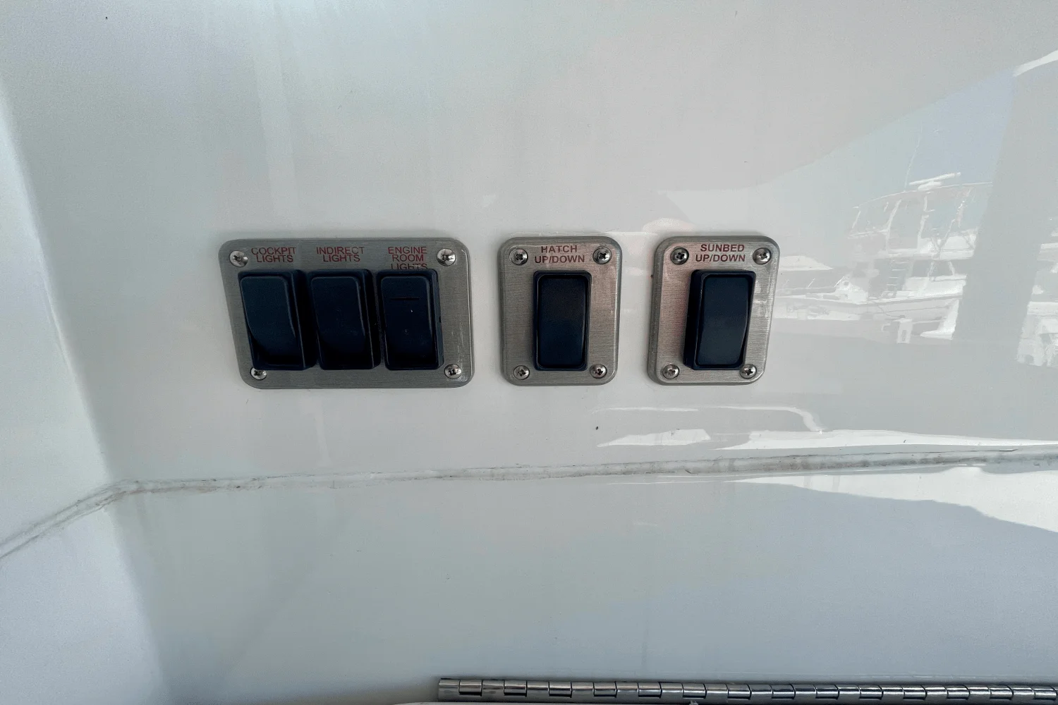 2015 Cruisers Yachts 41 CANTIUS Image Thumbnail #8