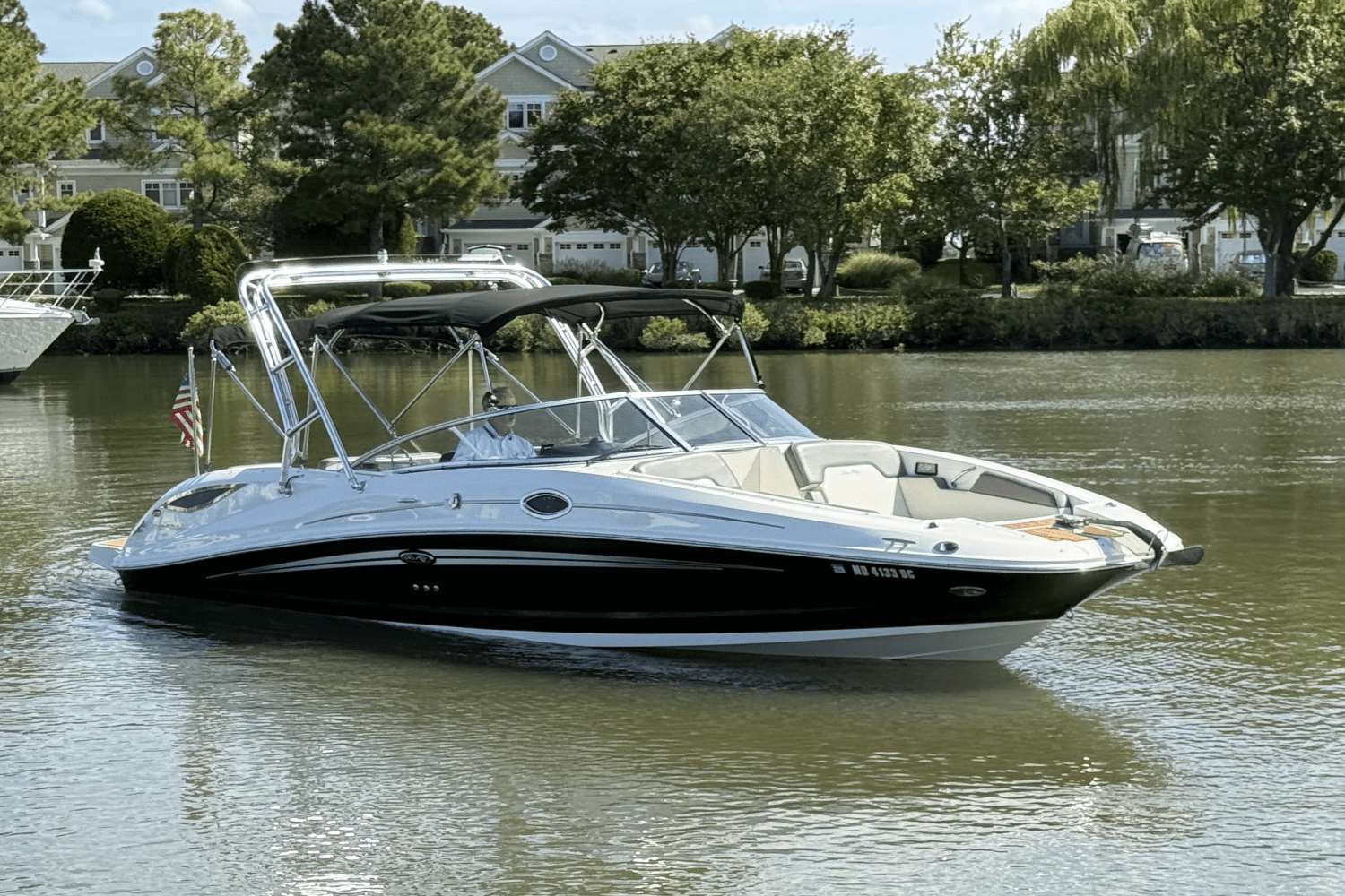 2011 Sea Ray 300 SUNDECK Image Thumbnail #13