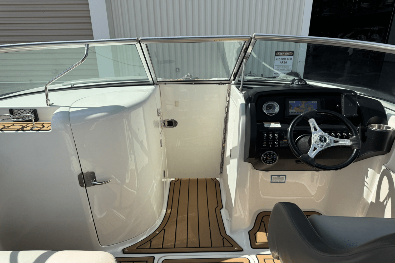 2011 Sea Ray 30 SDX Image Thumbnail #24