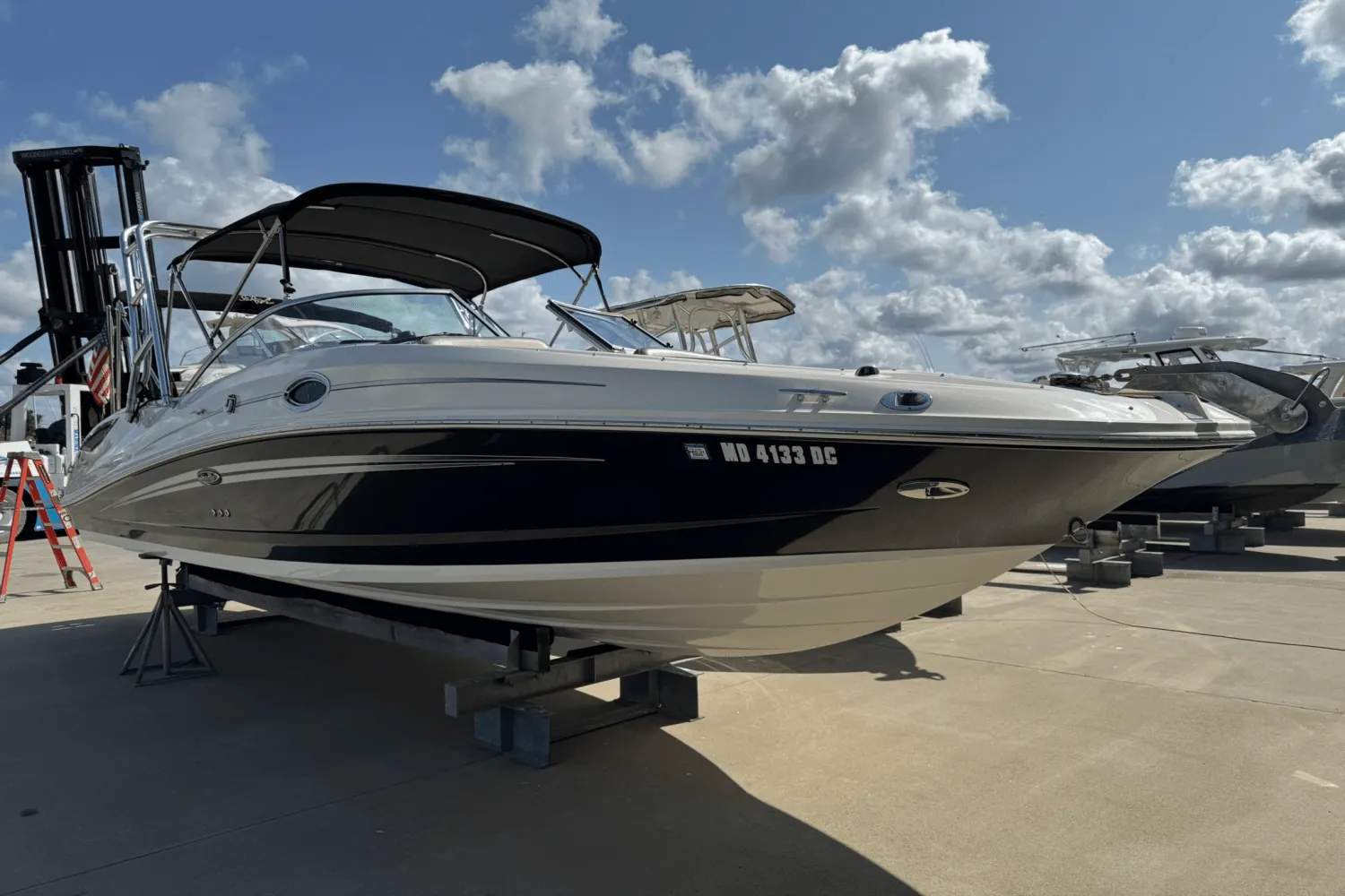 2011 Sea Ray 300 SUNDECK Image Thumbnail #17
