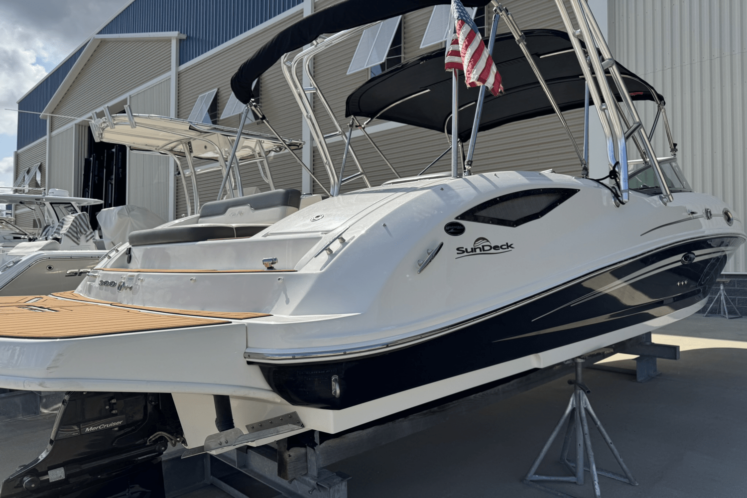 2011 Sea Ray 30 SDX Image Thumbnail #3