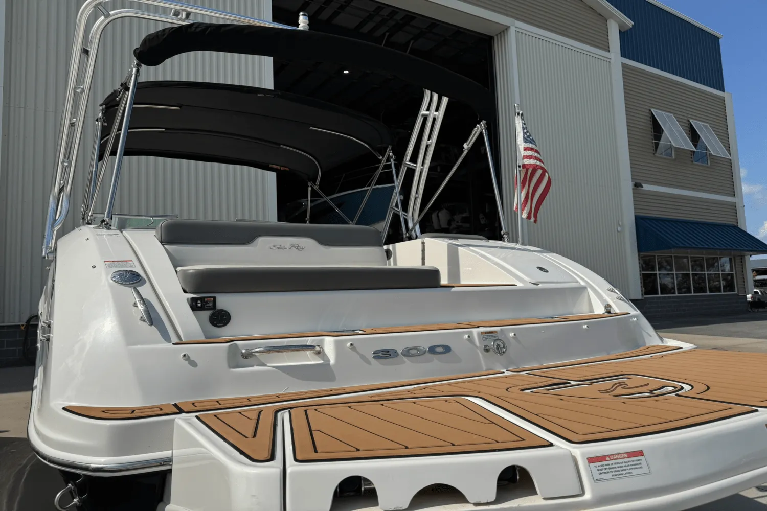 2011 Sea Ray 300 SUNDECK Image Thumbnail #20