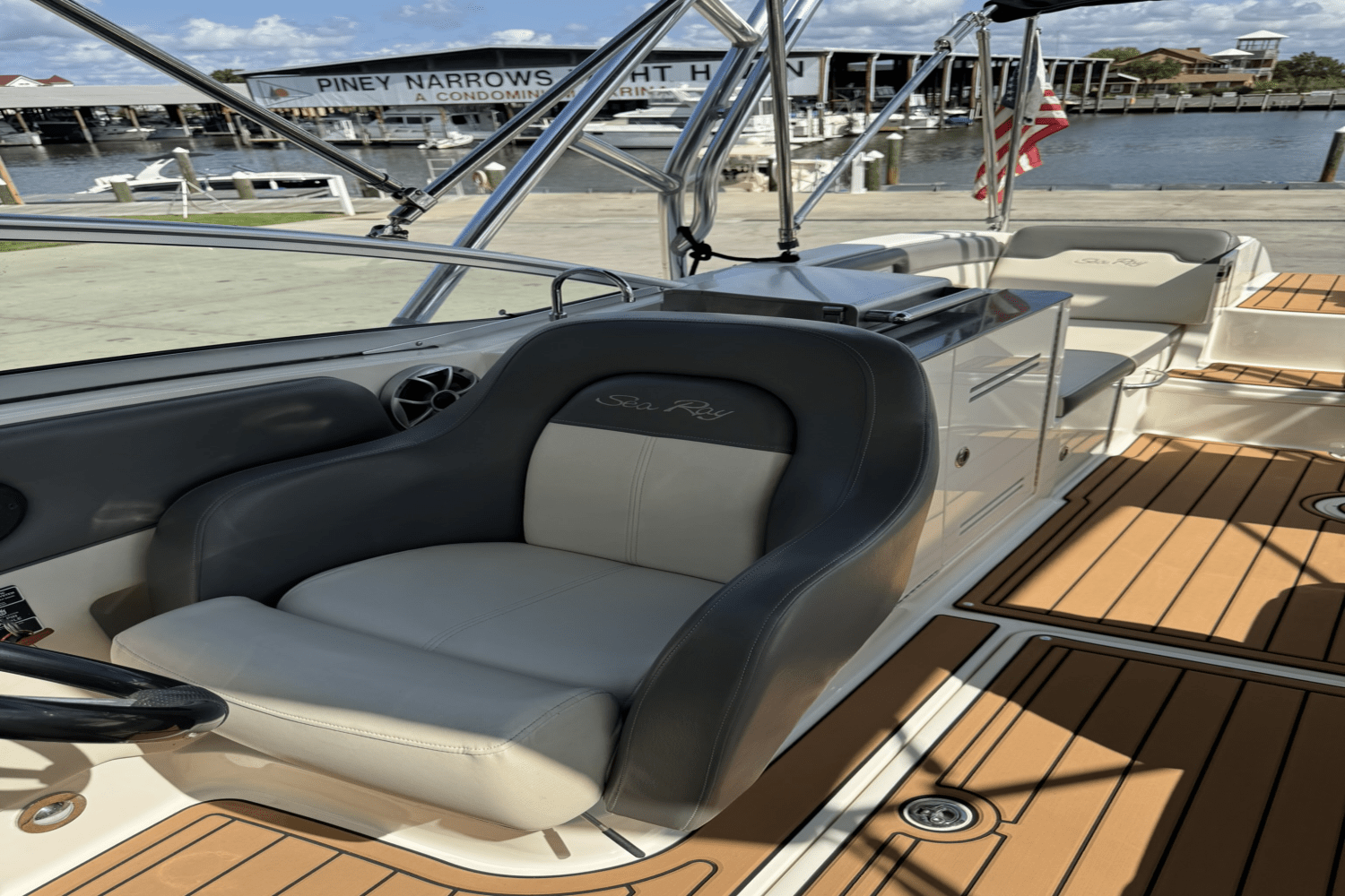 2011 Sea Ray 30 SDX Image Thumbnail #18
