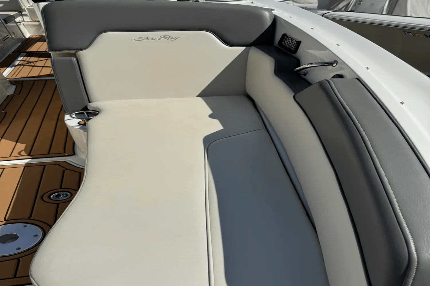 2011 Sea Ray 300 SUNDECK Image Thumbnail #50