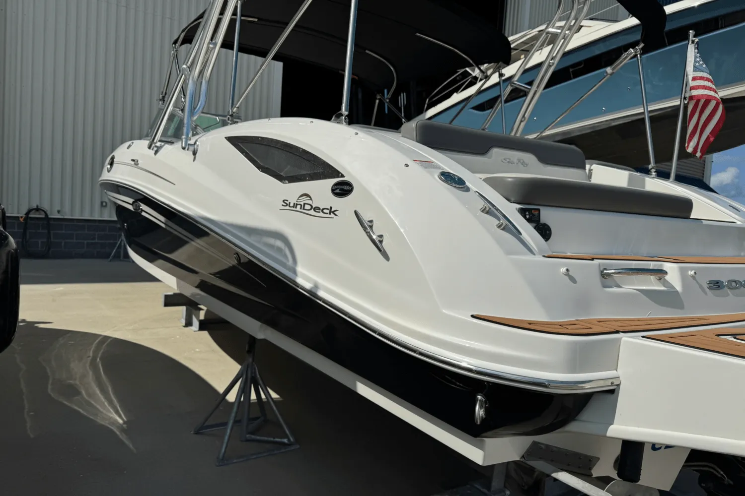 2011 Sea Ray 300 SUNDECK Image Thumbnail #22