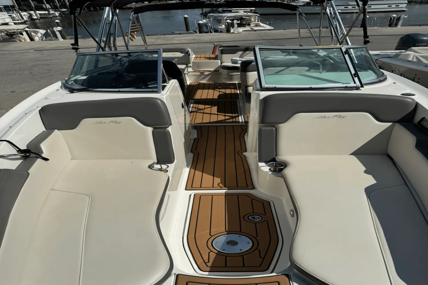 2011 Sea Ray 300 SUNDECK Image Thumbnail #52