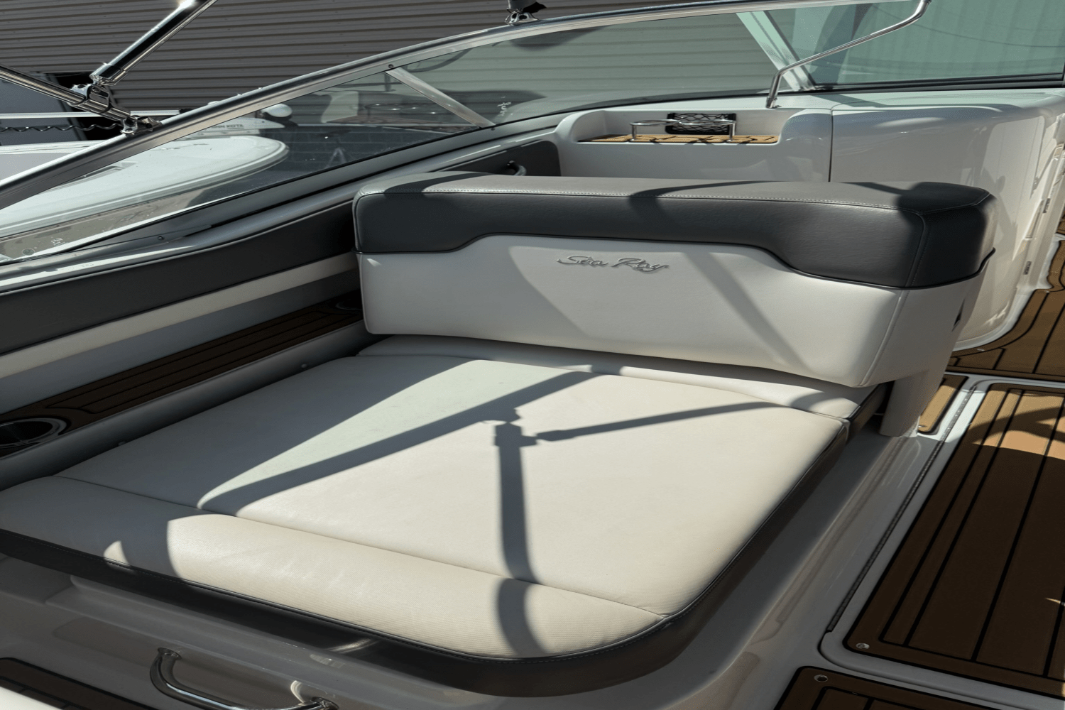 2011 Sea Ray 30 SDX Image Thumbnail #16