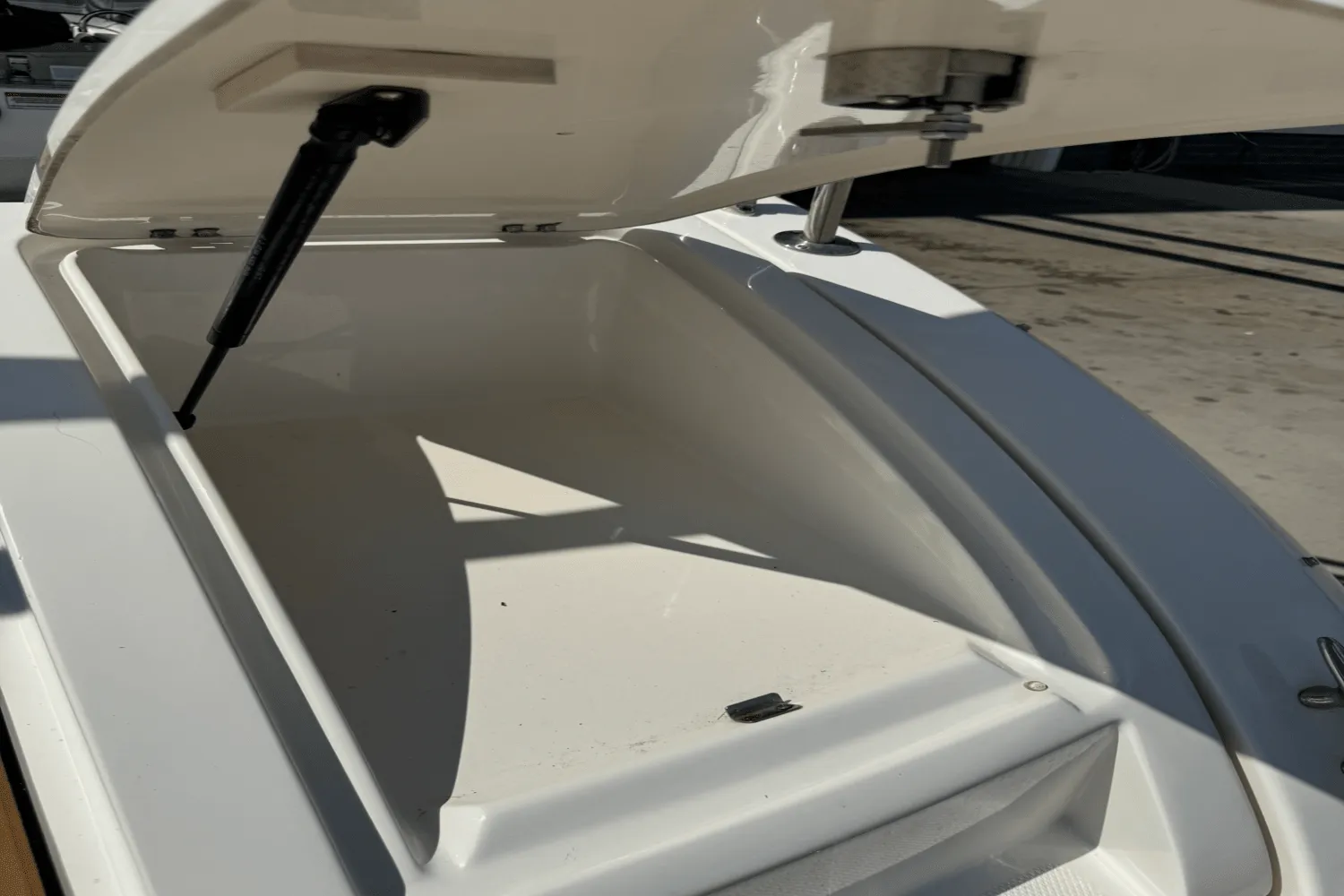 2011 Sea Ray 300 SUNDECK Image Thumbnail #79
