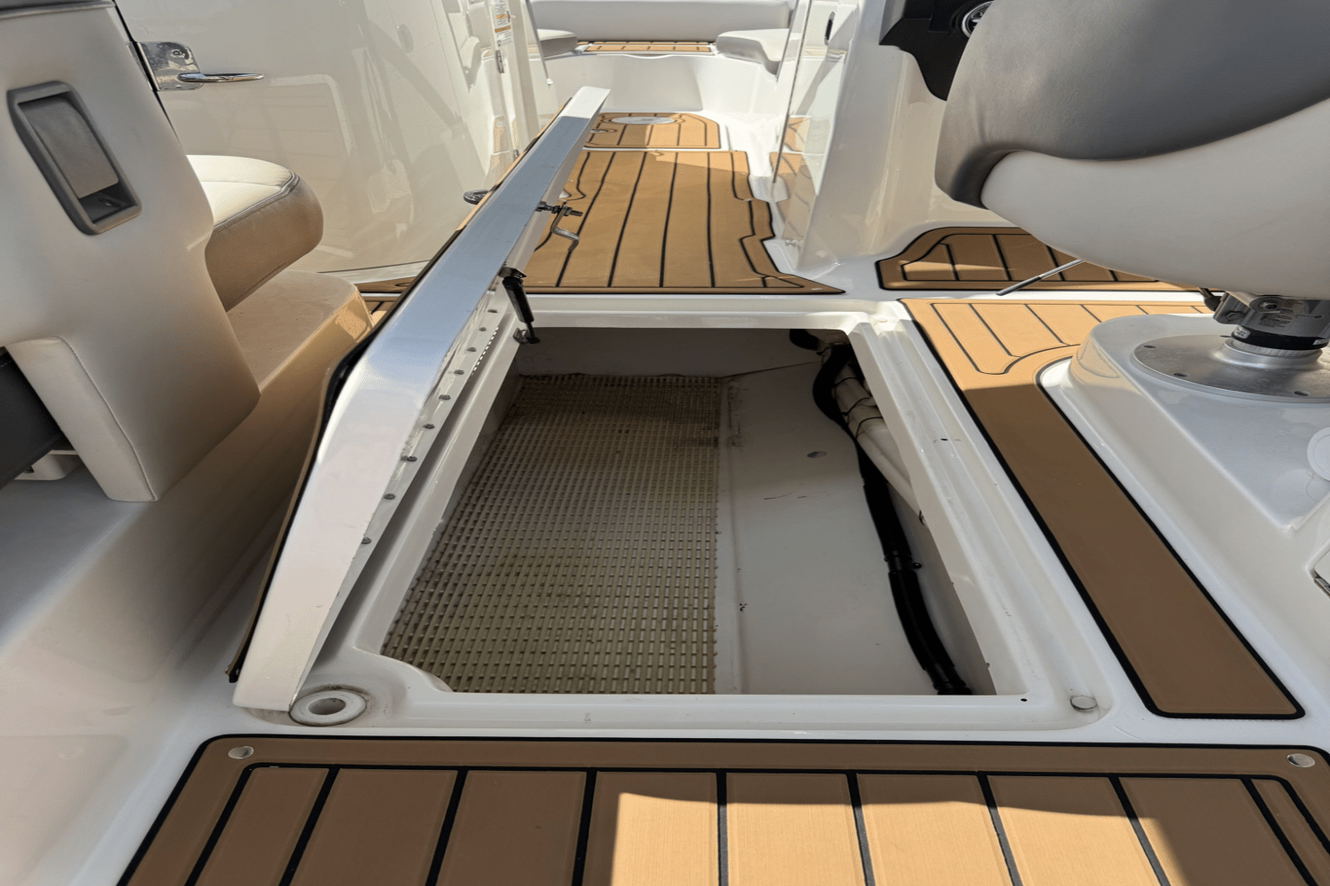 2011 Sea Ray 30 SDX Image Thumbnail #41