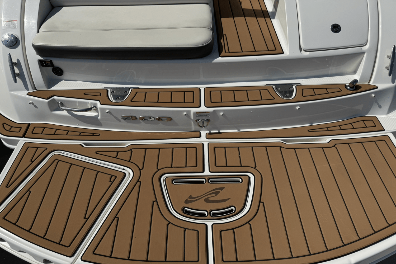 2011 Sea Ray 30 SDX Image Thumbnail #8