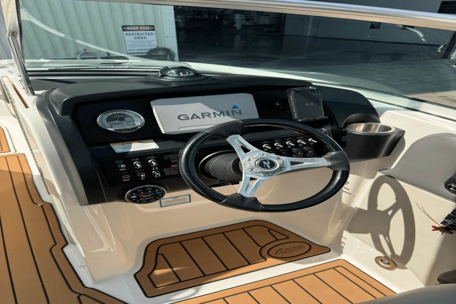 2011 Sea Ray 300 SUNDECK Image Thumbnail #34